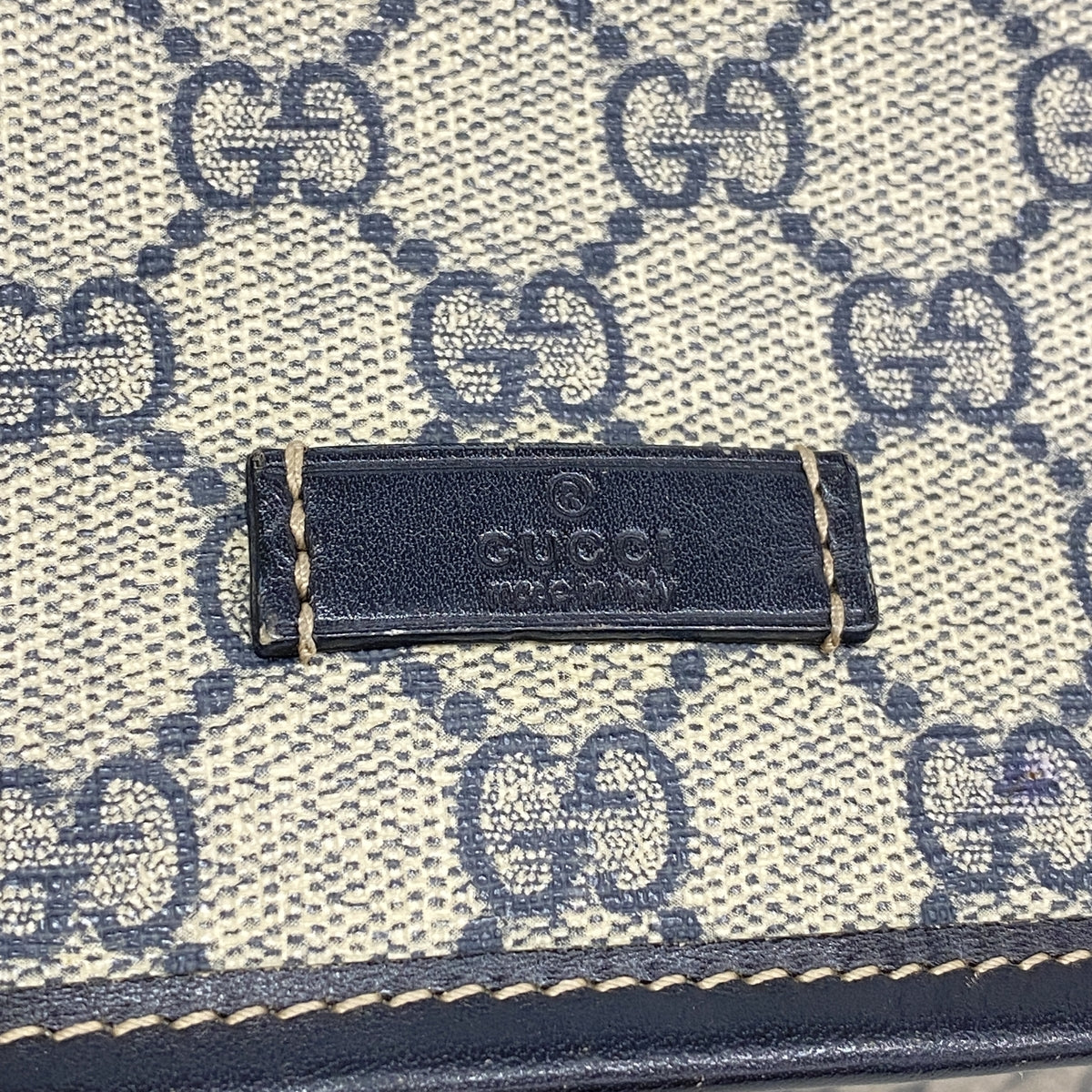 【6ib2325】グッチ ショルダーバッグ GGスプリーム 223666 PVC ネイビー ベージュ シルバー金具【中古】レディース