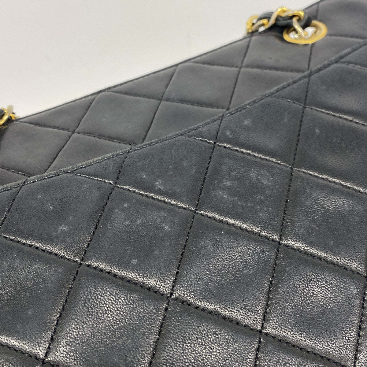 【6ib2329】シャネル チェーントート マトラッセ ラムスキン ブラック ゴールド金具【中古】レディース