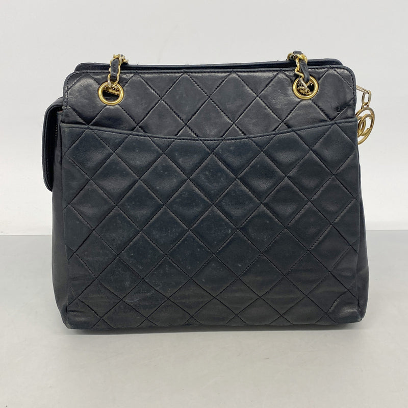 【6ib2329】シャネル チェーントート マトラッセ ラムスキン ブラック ゴールド金具【中古】レディース