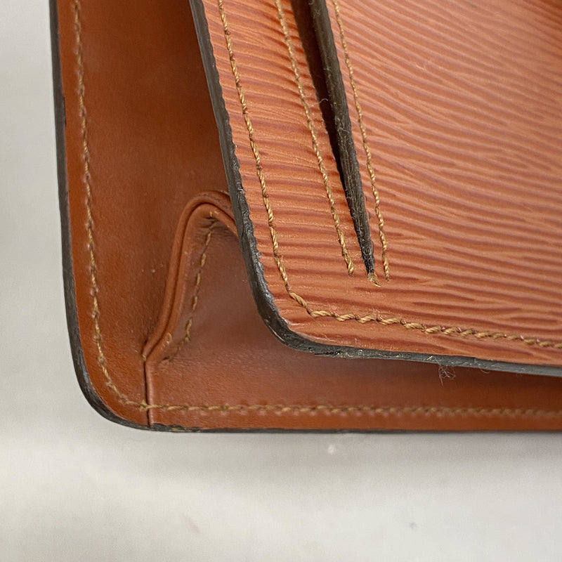 【6ib2352】ルイヴィトン クラッチバッグ エピ ポシェットセリエドラゴンヌ M52613 ケニアブラウン【中古】メンズ