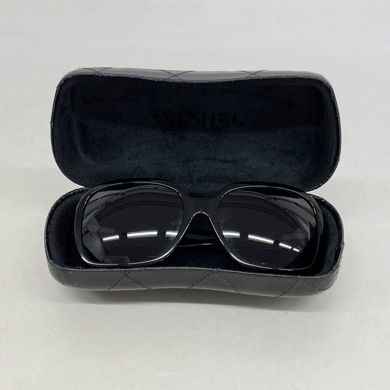 【6ib2357】シャネル サングラス 5124 プラスチック ブラック シルバー金具【中古】レディース