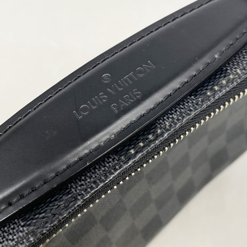 【6ib2378】ルイヴィトン ボディバッグ ダミエ・グラフィット アンブレール N41289 ブラック【中古】メンズ