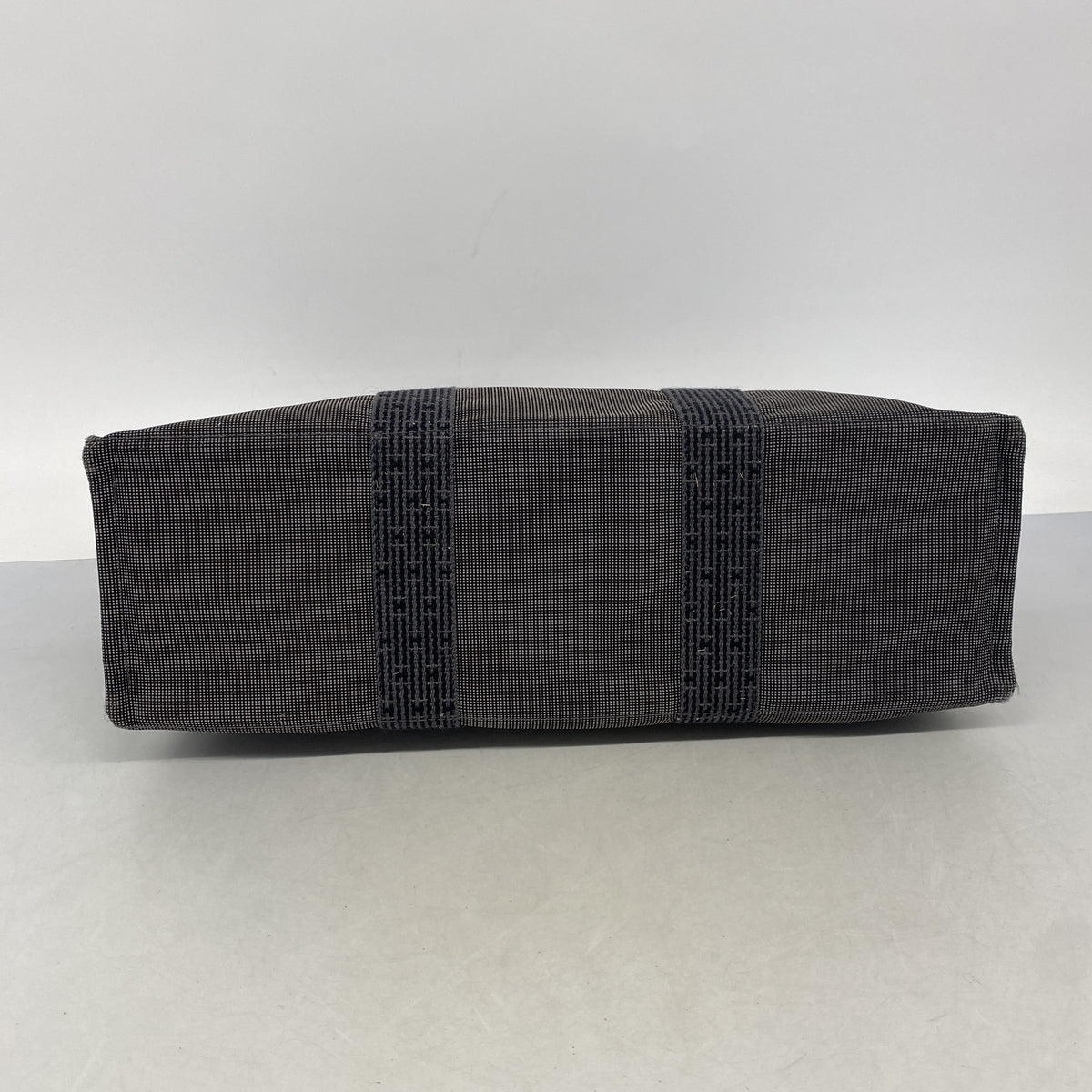 【6ib2395】エルメス トートバッグ エールラインGM ナイロン グレー シルバー金具【中古】メンズ レディース ユニセックス