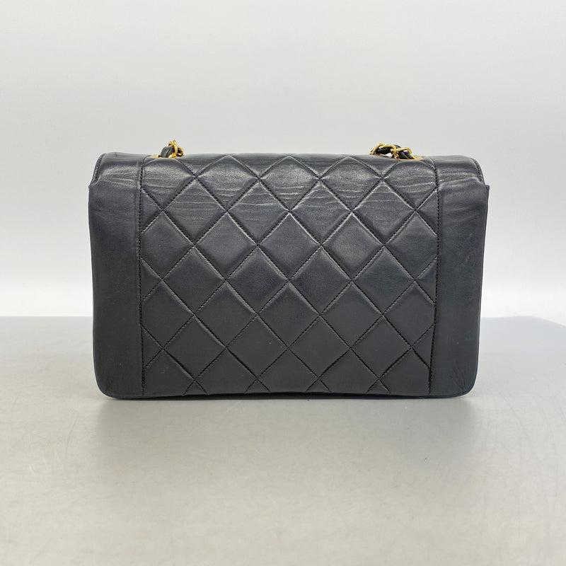 【6ib2435-h】シャネル ショルダーバッグ ダイアナ チェーンショルダー ラムスキン ブラック ゴールド金具【中古】レディース