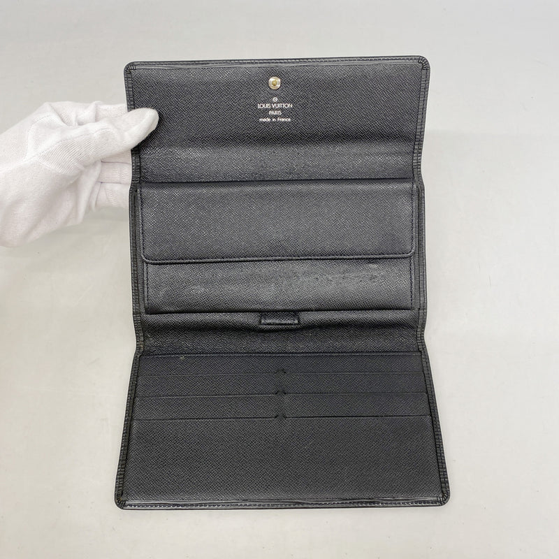 【6ib2463】ルイヴィトン 三つ折り長財布 エピ ポルトトレゾールインターナショナル M63382 ノワール【中古】メンズ レディース ユニセックス