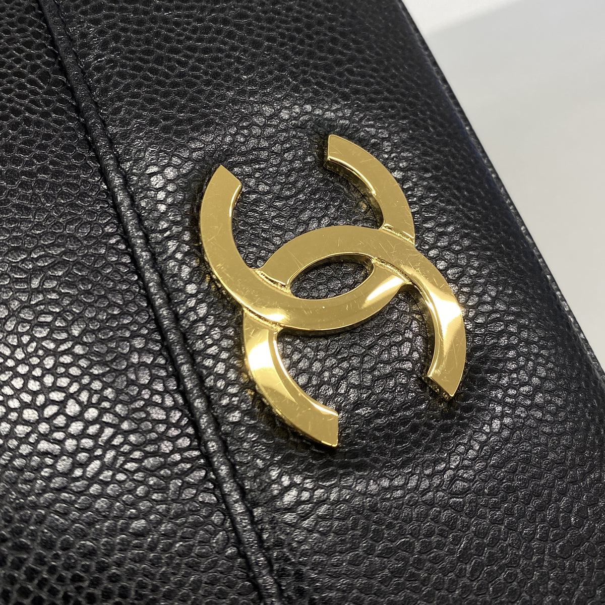 【6ib2486】シャネル ショルダーバッグ チェーンショルダー トリプルココ キャビアスキン ブラック ゴールド金具【中古】レディース
