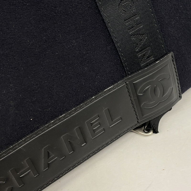 【6ib2496】シャネル ショルダーバッグ スポーツ ナイロン フェルト ブラック シルバー金具【中古】レディース