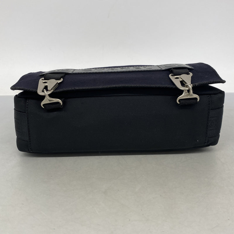 【6ib2496】シャネル ショルダーバッグ スポーツ ナイロン フェルト ブラック シルバー金具【中古】レディース