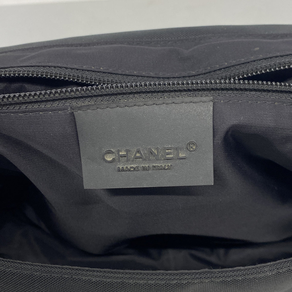 【6ib2496】シャネル ショルダーバッグ スポーツ ナイロン フェルト ブラック シルバー金具【中古】レディース