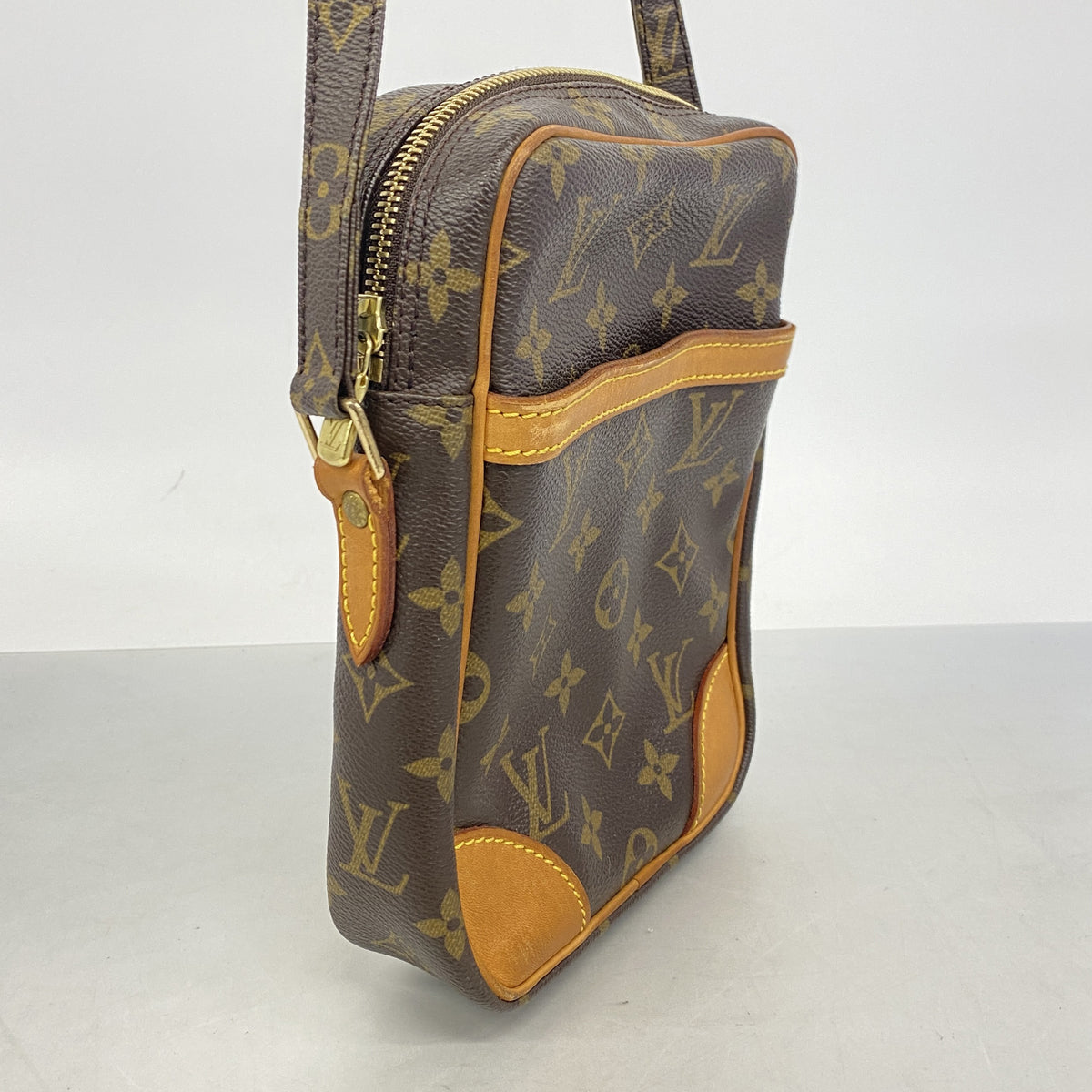 【6ib2502】ルイヴィトン ショルダーバッグ モノグラム ダヌーブ M45266 ブラウン【中古】レディース