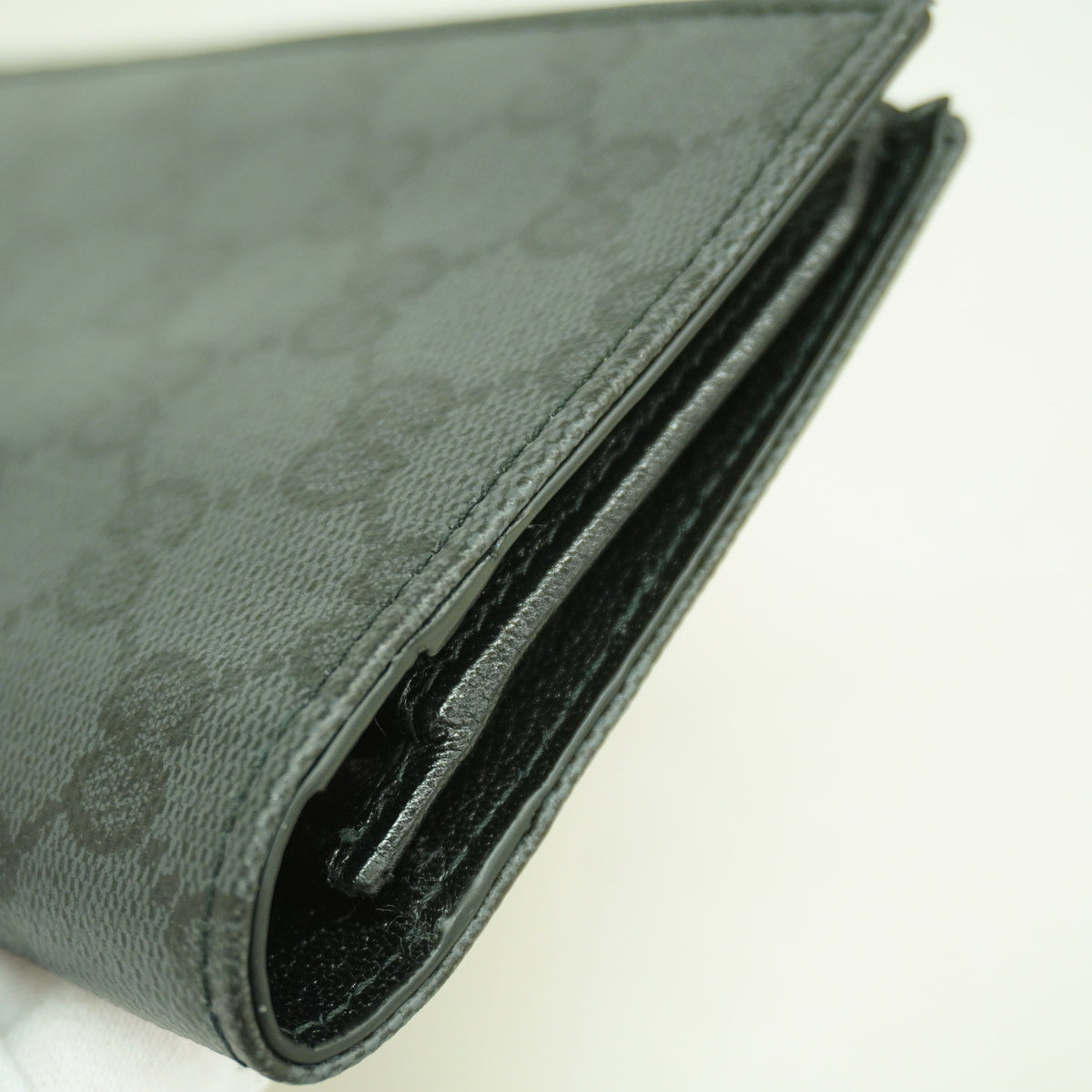 【6ib2534】グッチ 長財布 GGスプリーム 876441 PVC ブラック シルバー金具【中古】メンズ