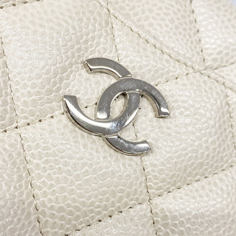 【6ib2607】シャネル ショルダーバッグ マトラッセ チェーンショルダー キャビアスキン アイボリー シルバー金具【中古】レディース