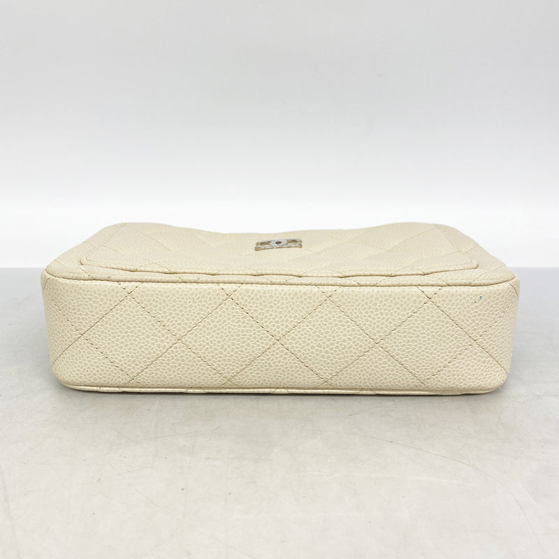 【6ib2607】シャネル ショルダーバッグ マトラッセ チェーンショルダー キャビアスキン アイボリー シルバー金具【中古】レディース