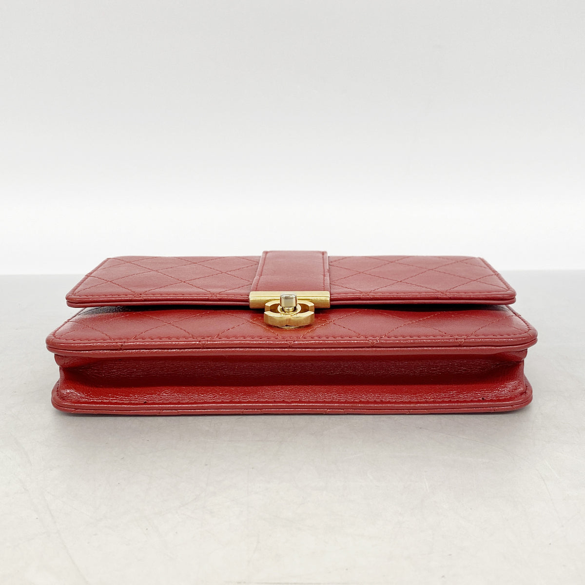 【6ib2608】シャネル ショルダーウォレット マトラッセ チェーンショルダー レザー レッド ゴールド金具【中古】レディース