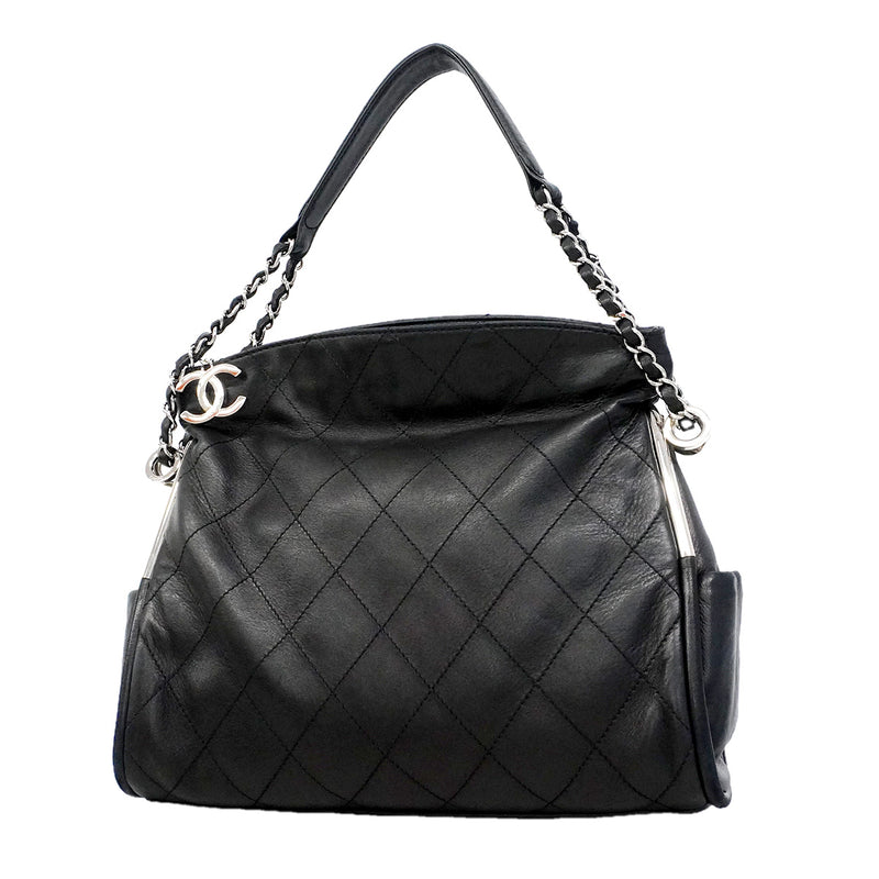 【6ib2637】シャネル ショルダーバッグ マトラッセ チェーンショルダー ラムスキン ブラック シルバー金具【中古】レディース