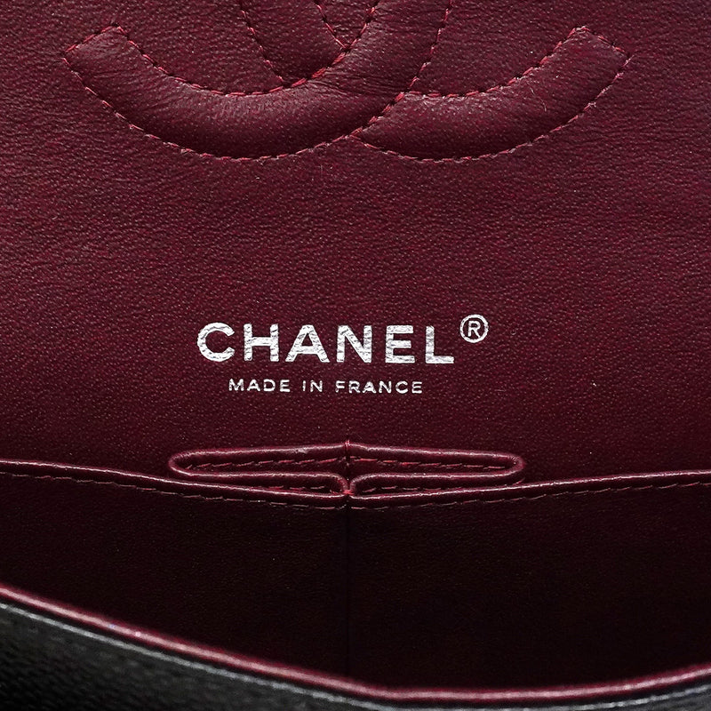 【6ib2639】シャネル ショルダーバッグ マトラッセ Wフラップ Wチェーン キャビアスキン ブラック シルバー金具【中古】レディース