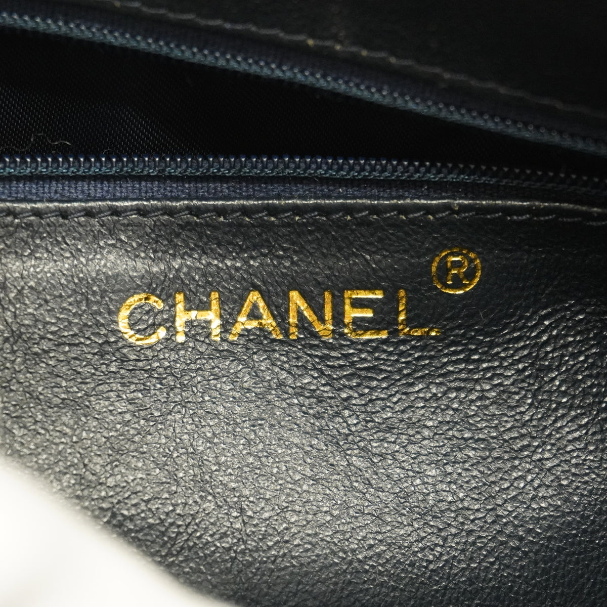 【6ib2643】シャネル ショルダーバッグ マトラッセ フリンジ付きチェーンショルダー ラムスキン ブルー ゴールド金具【中古】レディース