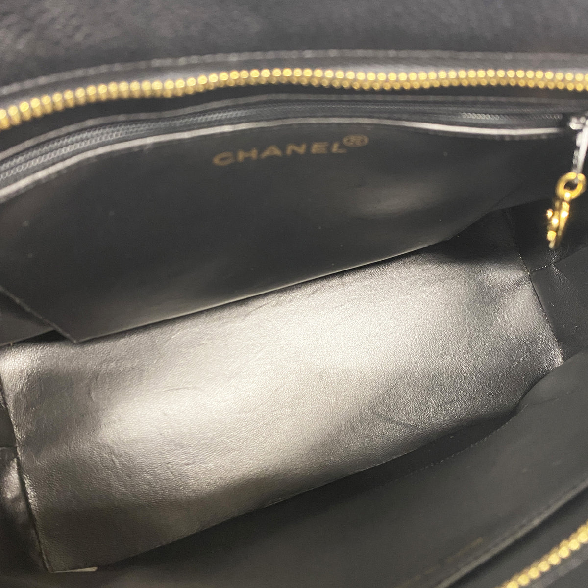 【6ib2652】シャネル トートバッグ 復刻トート キャビアスキン ブラック ゴールド金具【中古】レディース