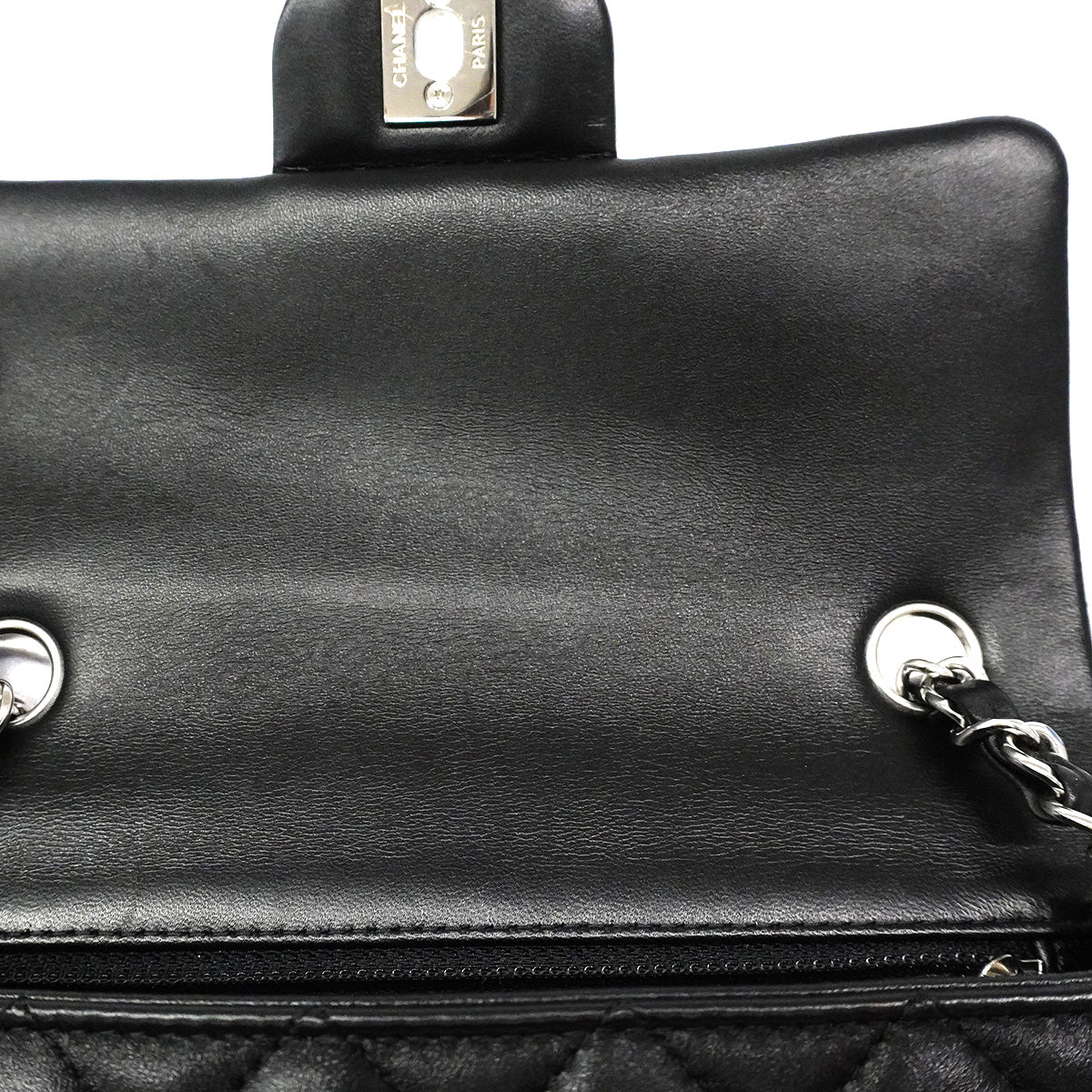 【6ib2673】シャネル ショルダーバッグ ミニマトラッセ チェーンショルダー ラムスキン ブラック シルバー金具【中古】レディース