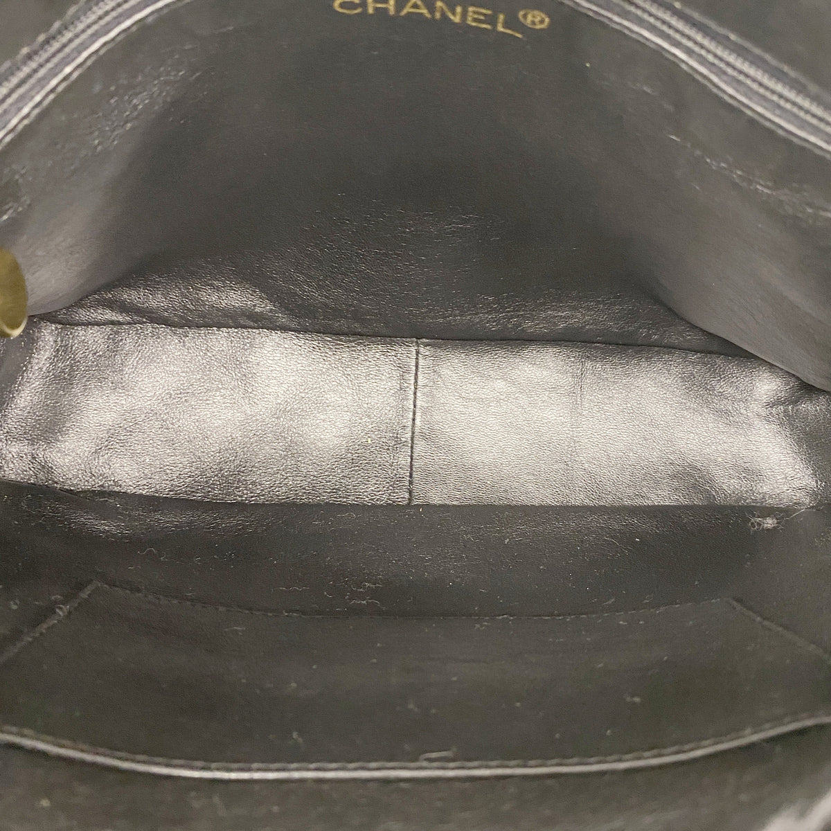 【6ib2680】シャネル ショルダーバッグ マトラッセ フリンジ付きチェーンショルダー ラムスキン ブラック ゴールド金具【中古】レディース