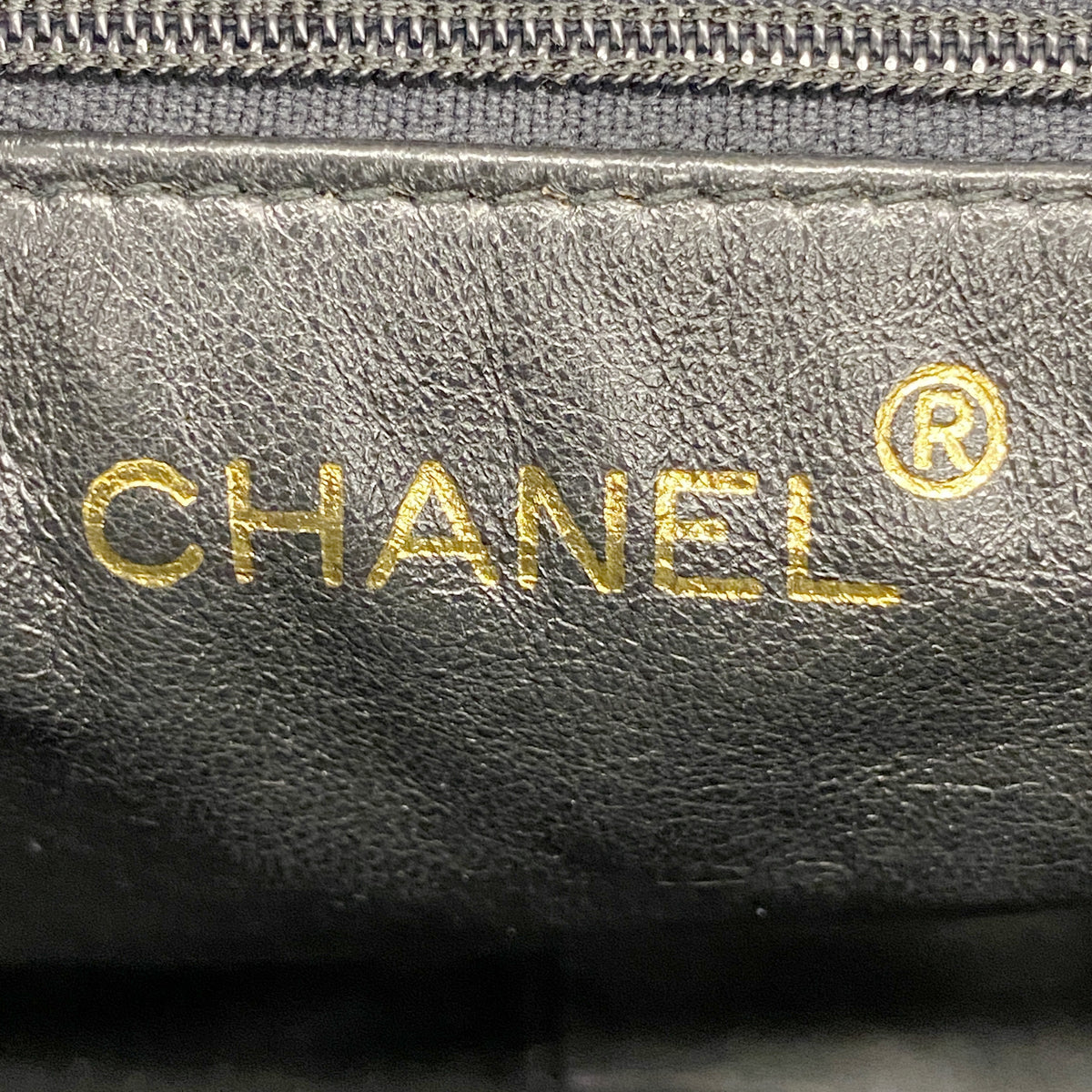 【6ib2680】シャネル ショルダーバッグ マトラッセ フリンジ付きチェーンショルダー ラムスキン ブラック ゴールド金具【中古】レディース