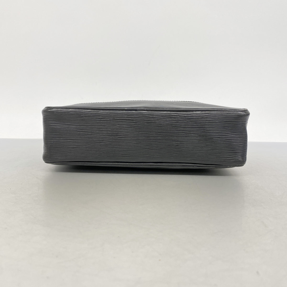 【6ib2692】ルイヴィトン ショルダーバッグ エピ トロカデロ27 M52302 ノワール【中古】レディース