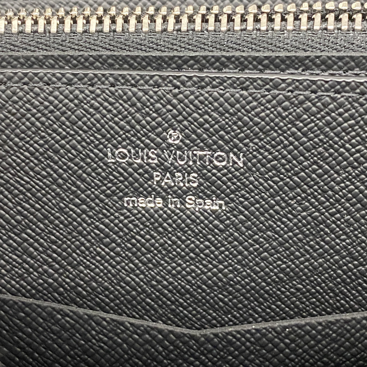 【6ib2750】ルイヴィトン 長財布 タイガ ジッピーXL M44275 アルドワーズ【中古】メンズ