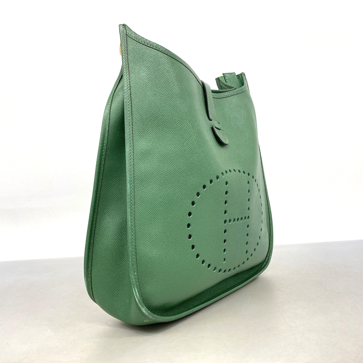 【6ib2753】エルメス ショルダーバッグ エヴリン1GM クシュベル バンブー ゴールド金具 〇V刻印【中古】レディース