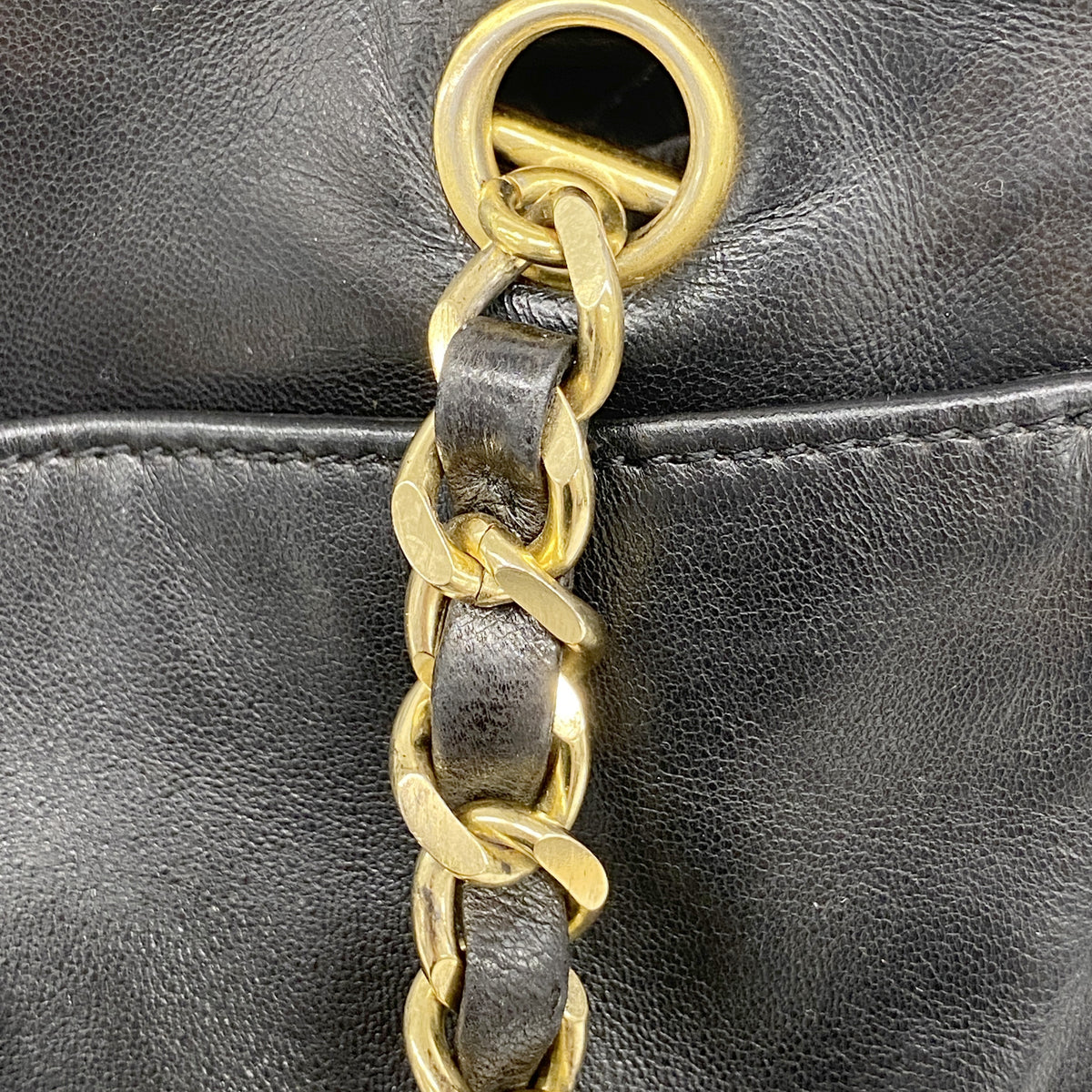 【6ib2754】シャネル チェーントート ラムスキン ブラック ゴールド金具【中古】レディース
