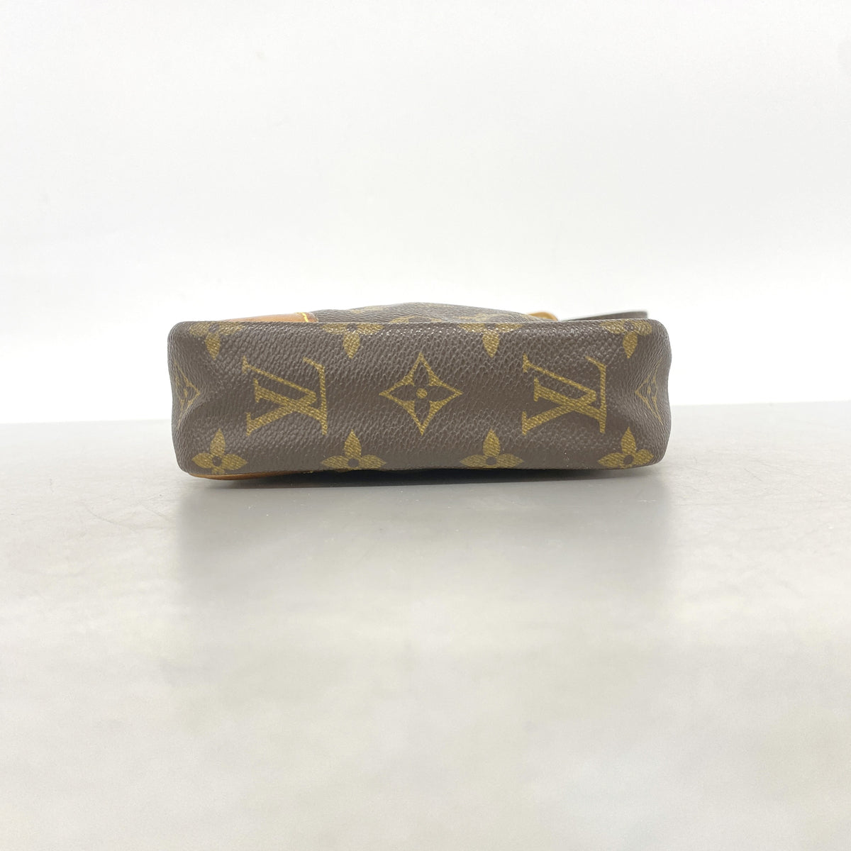 【6ib2760】ルイヴィトン ショルダーバッグ モノグラム ダヌーブ M45266 ブラウン【中古】