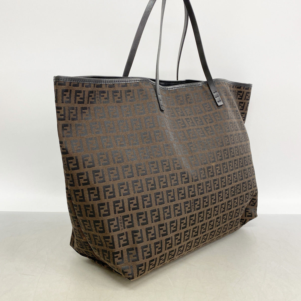 【6ib2763】フェンディ トートバッグ ズッキーノ ナイロン ブラウン ブラック シルバー金具【中古】レディース