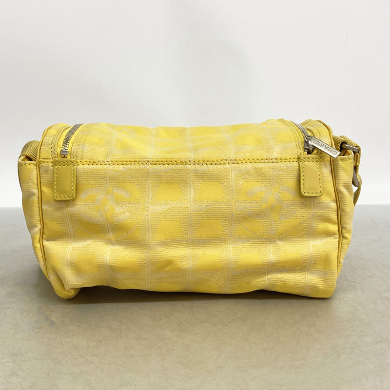 【6ib2764】シャネル ショルダーバッグ ニュートラベル ナイロン イエロー シルバー金具【中古】レディース
