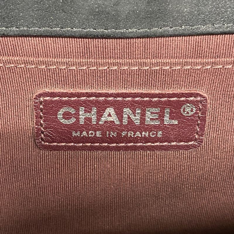 【6ib2774】シャネル ショルダーバッグ ボーイシャネル チェーンショルダー レザー ブラック シルバー金具【中古】レディース