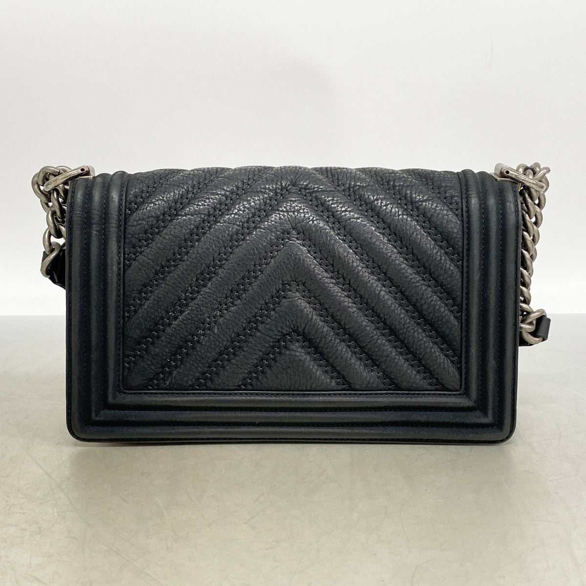 【6ib2774】シャネル ショルダーバッグ ボーイシャネル チェーンショルダー レザー ブラック シルバー金具【中古】レディース