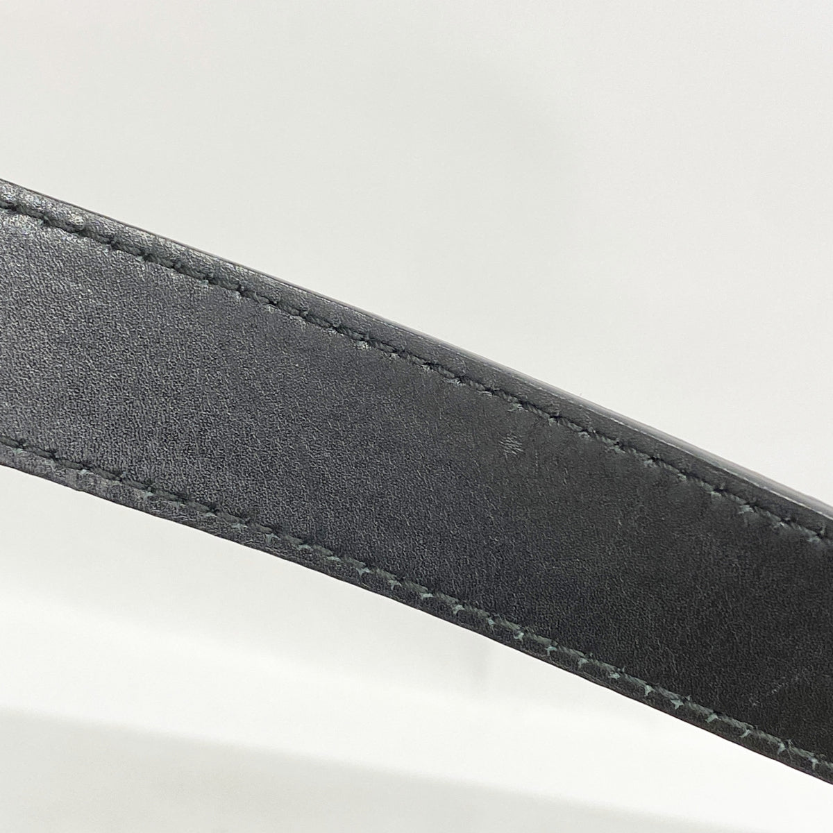 【6ib2782】グッチ ショルダーバッグ GGキャンバス 001 3746 キャンバス ベージュ シルバー金具【中古】レディース