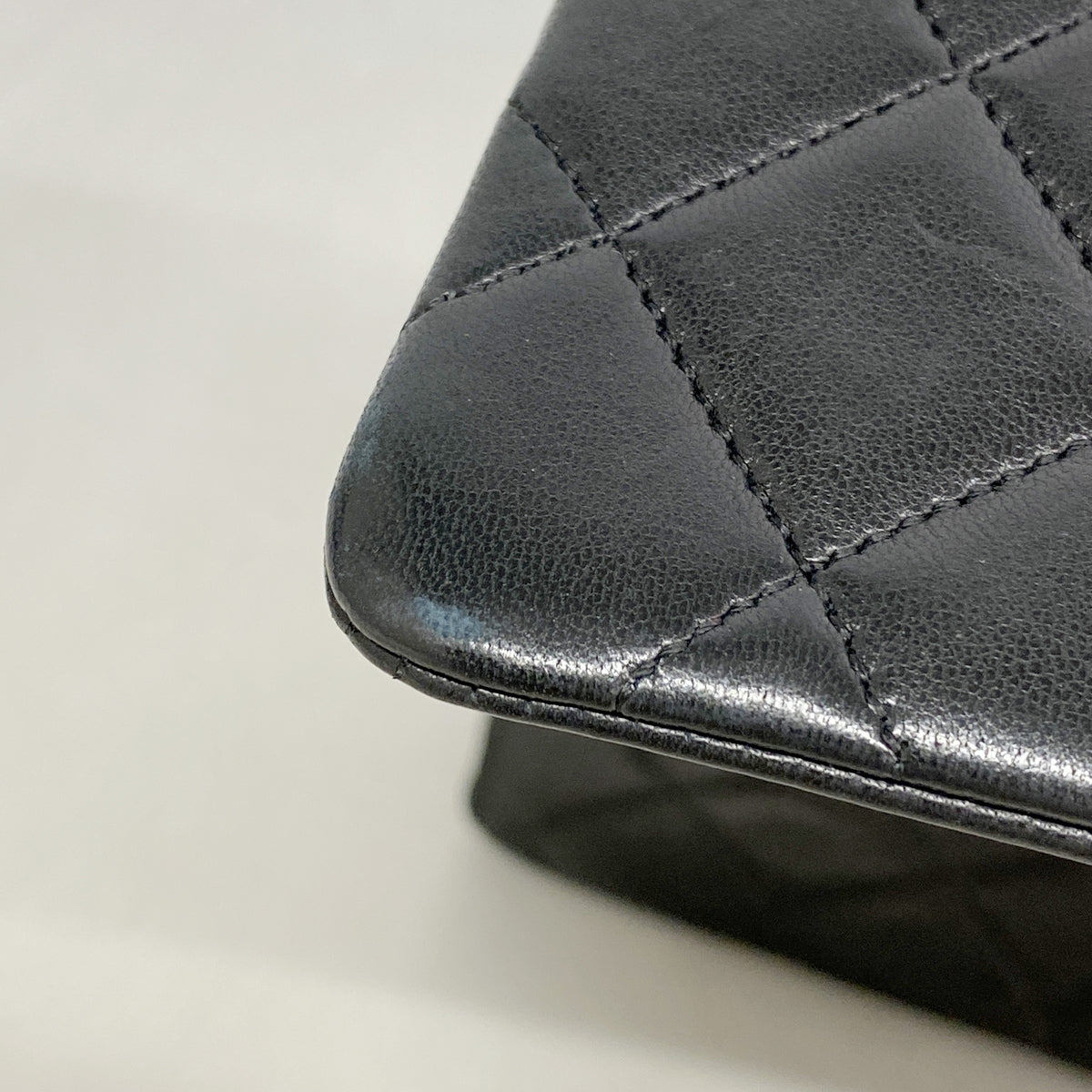 【6ib2783】シャネル ショルダーバッグ マトラッセ Wフラップ Wチェーン ラムスキン ブラック ゴールド金具【中古】レディース