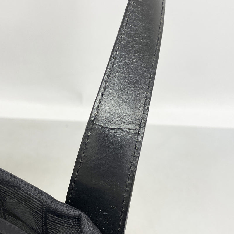 【6ib2794】シャネル トートバッグ ニュートラベル ナイロン ブラック ゴールド金具【中古】レディース