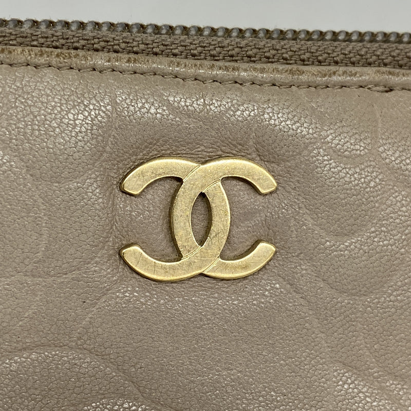 【6ib2812】シャネル コインケース カメリア ラムスキン ベージュ ゴールド金具【中古】レディース