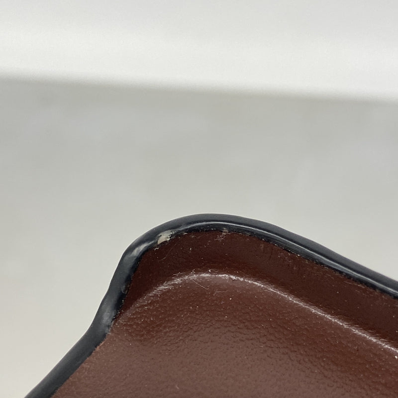 【6ib2814】シャネル iPhoneケース マトラッセ チェーンショルダー キャビアスキン ブラック シャンパンゴールド金具 iPhone13Pro【中古】レディース
