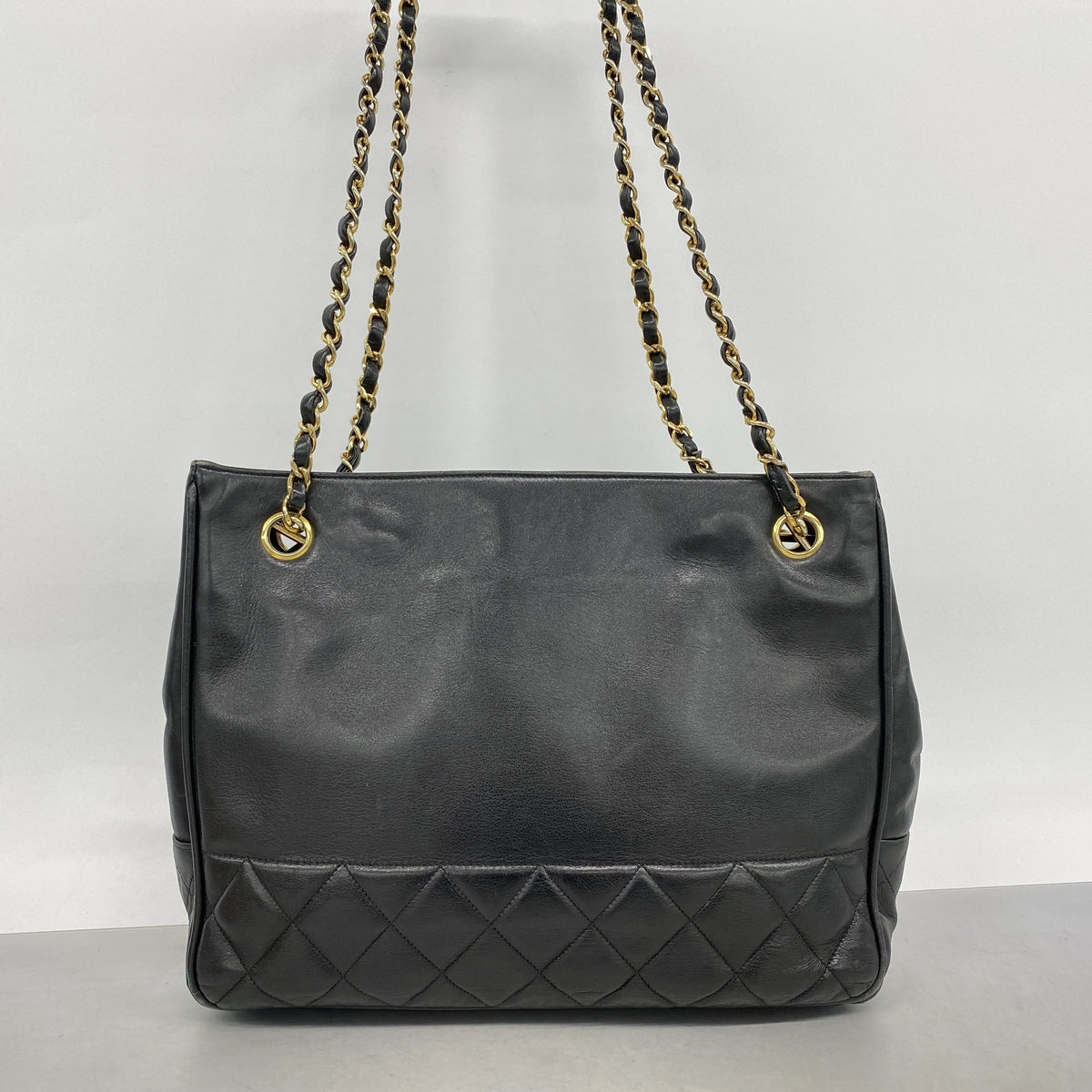 【6ib2815】シャネル チェーントート マトラッセ ラムスキン ブラック ゴールド金具【中古】レディース