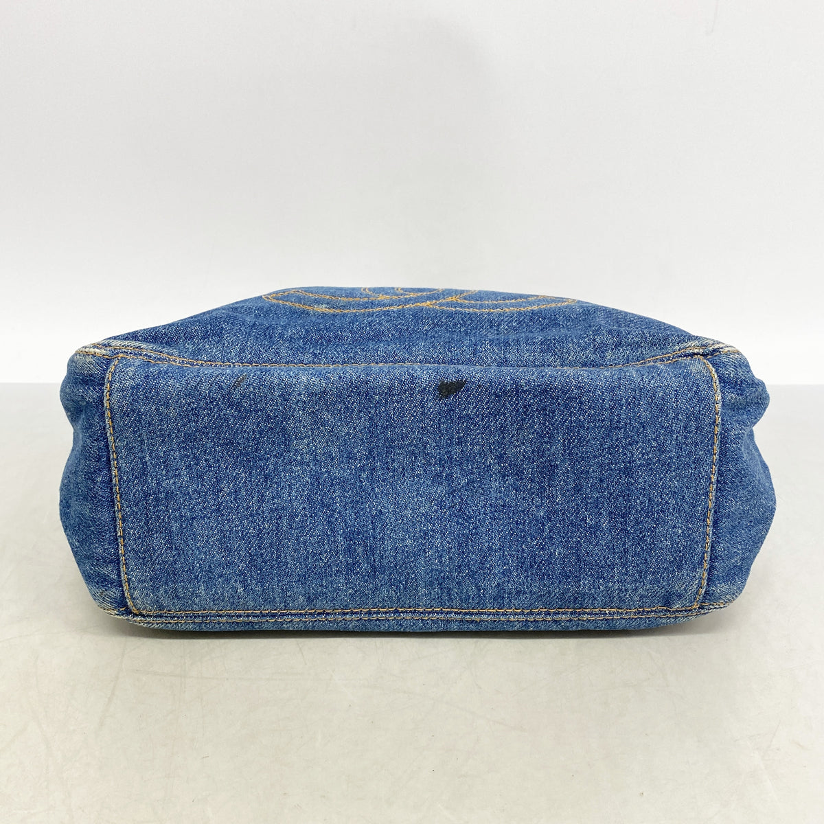 【6ib2841】シャネル トートバッグ デニム ブルー ゴールド金具【中古】レディース