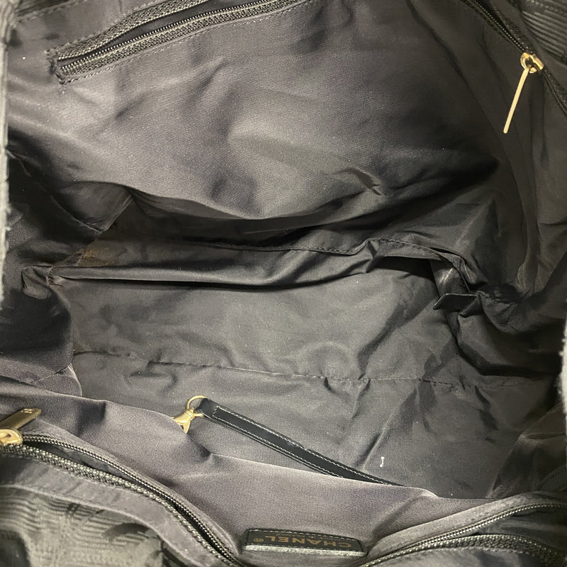 【6ib2842】シャネル トートバッグ ニュートラベル ナイロン ブラック シャンパンゴールド金具【中古】レディース