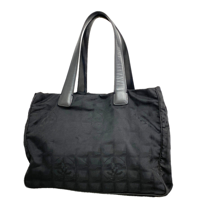 【6ib2842】シャネル トートバッグ ニュートラベル ナイロン ブラック シャンパンゴールド金具【中古】レディース