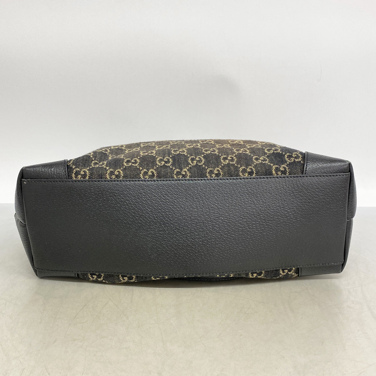 【6ib2844】グッチ トートバッグ GGマーモント 631685 デニム ネイビー ゴールド金具【中古】レディース