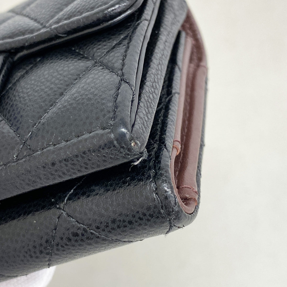 【6ib2890】シャネル 三つ折り財布 マトラッセ キャビアスキン ブラック シャンパンゴールド金具【中古】レディース