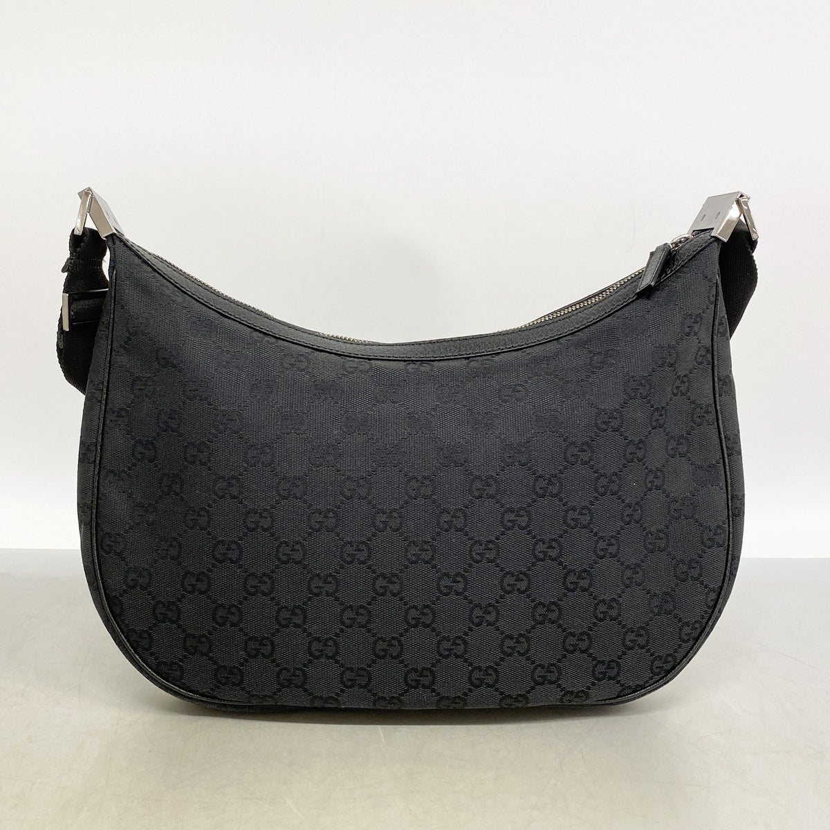 【6ib2906】グッチ ショルダーバッグ GGキャンバス 122790 キャンバス ブラック シルバー金具【中古】レディース