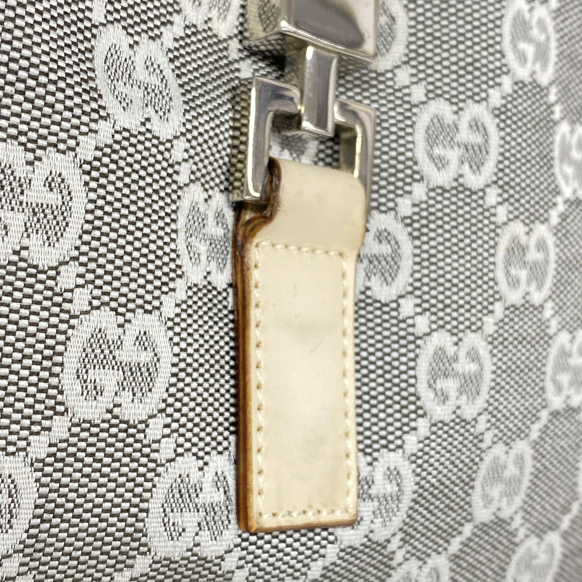【6ib2907】グッチ ショルダーバッグ GGキャンバス/ジャッキー 001 3306 3444 キャンバス アイボリー グレー シルバー金具【中古】レディース