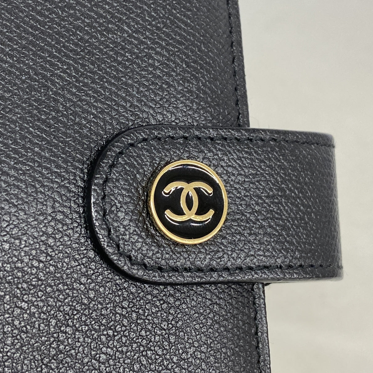 【6ib2914】シャネル 手帳カバー ココボタン レザー ブラック ゴールド金具【中古】レディース