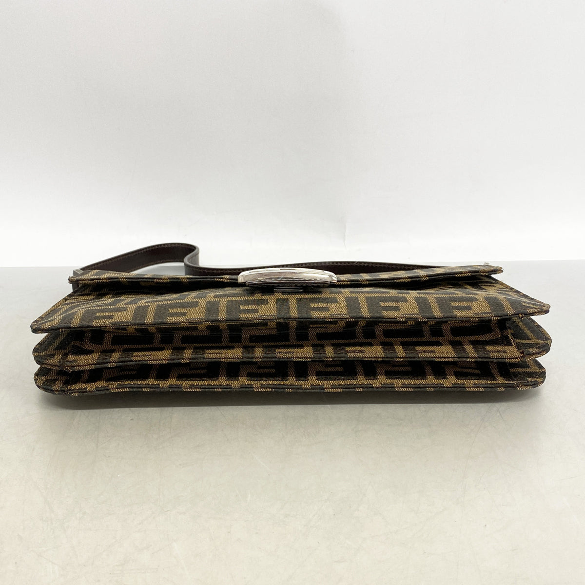 【6ib2921】フェンディ ショルダーバッグ ズッカ ナイロンキャンバス ブラウン シルバー金具【中古】レディース