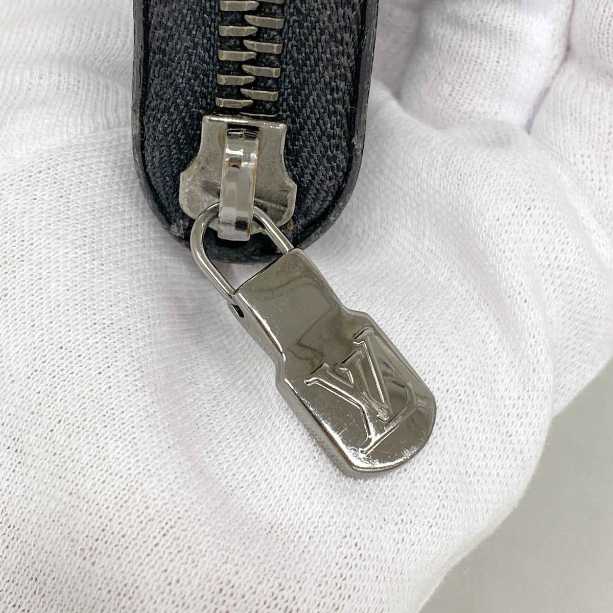 【6ib2940】ルイヴィトン 長財布 モノグラム・エクリプス ジッピーウォレットホリゾンタル M11611 ブラック【中古】メンズ